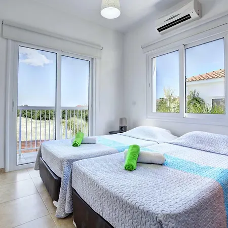 Nissi Gintare Villa *