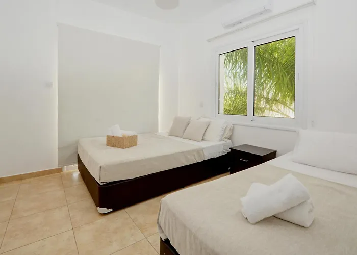 Nissi Gintare * 아이아 나파