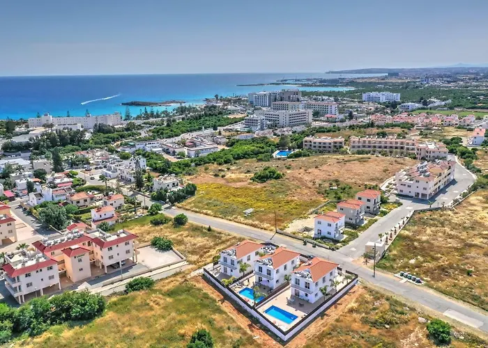 Nissi Gintare Villa *